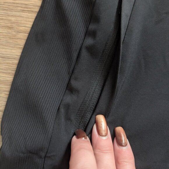 Athleta | Brooklyn Bermuda Short In Black - Picture 9 of 13